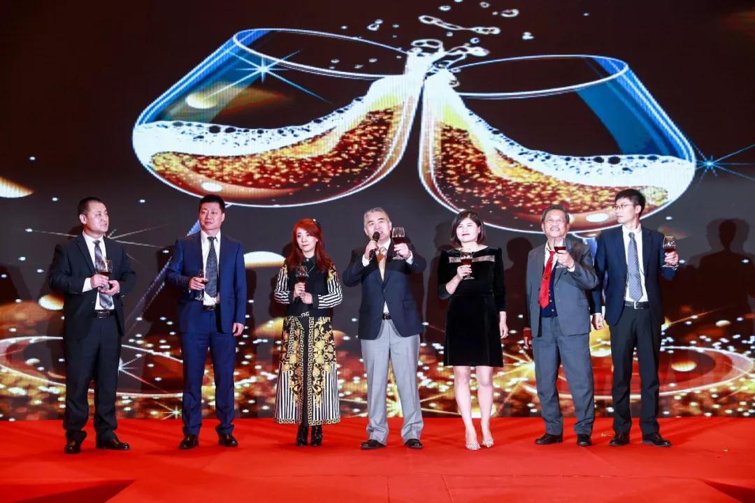 熱烈慶祝“變革創新 揚帆未來”北京中成康富2019年合伙人年會勝利召開 熱烈慶祝“變革創新 揚帆未來”北京中成康富2019年合伙人年會勝利召開